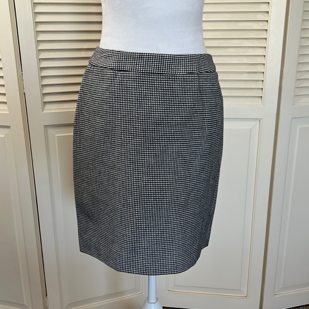 Caslon by Nordstrom houndstooth black and white skirt
